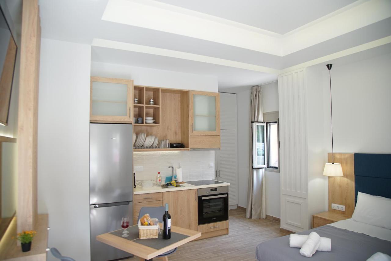 Simplychic Apartment C Kalamáta Buitenkant foto